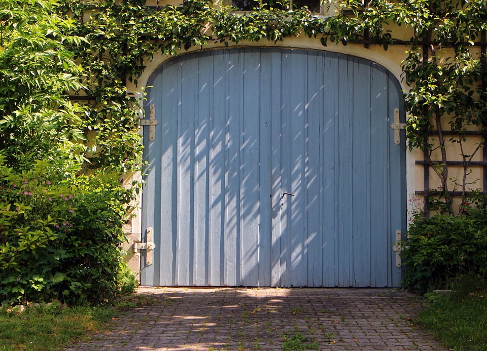 Transformer son garage en pièce à vivre: conseils et astuces