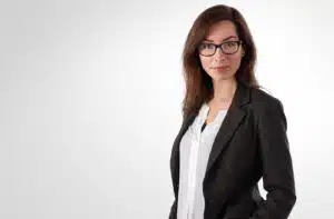 Photo de CV : avec ou sans décolleté ?