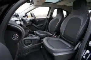 Nettoyage d’un siège de voiture: les astuces de grand-mère