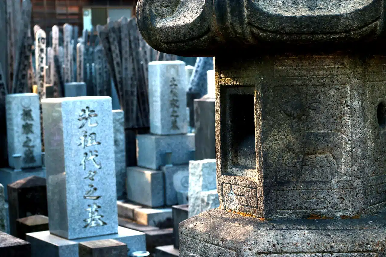 Japon: les rites funéraires