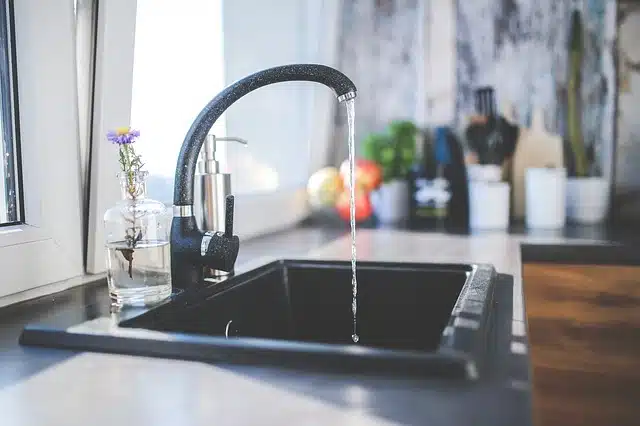 Robinet basse pression: un mitigeur adapté au chauffe-eau