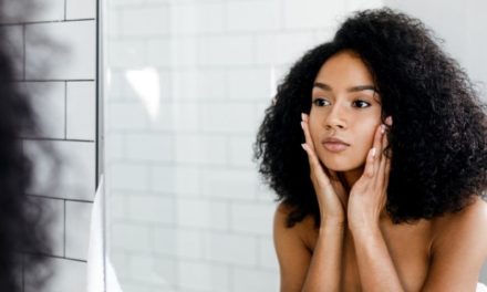 Améliorer l’aspect de sa peau avec le microneedling