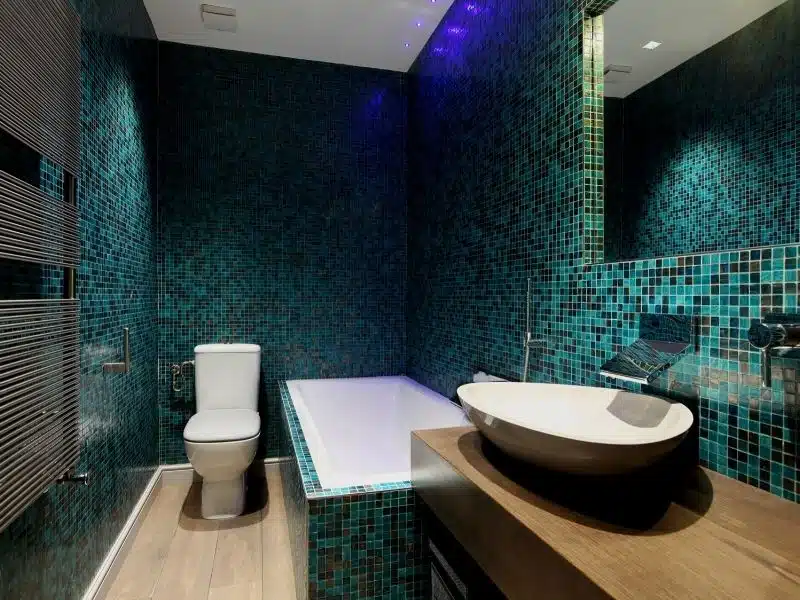 Le carrelage mosaïque : idéal pour la salle de bain