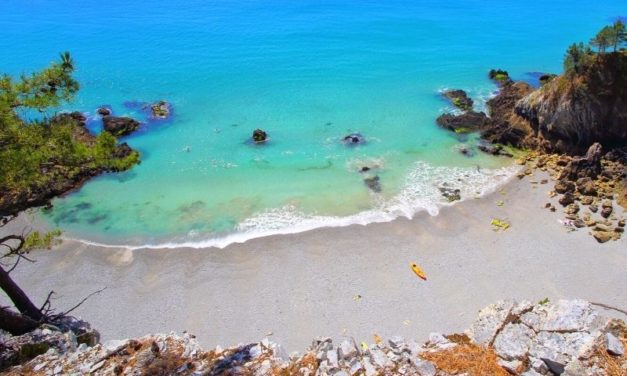 Bain de soleil sur les plages secrètes de France
