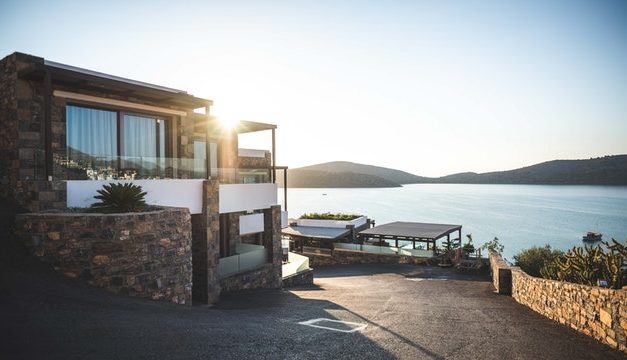 Faire construire sa maison individuelle avec une entreprise quand on a déjà son architecte ?