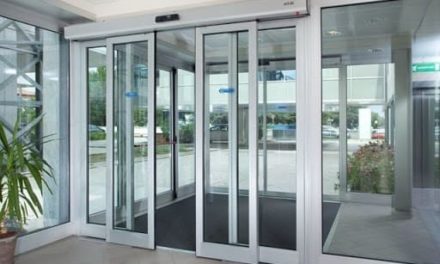 Installer des portes automatiques pour faciliter les accès aux espaces