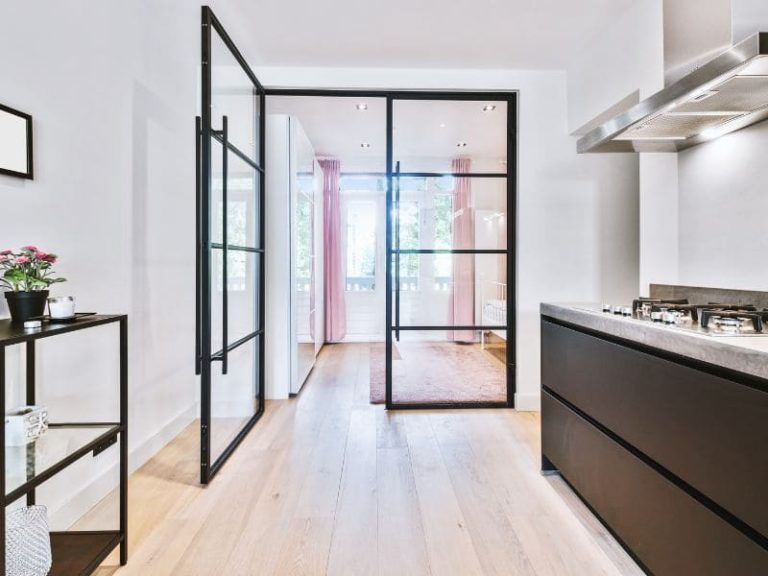 La porte Steel Look : la tendance 2022