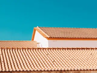 Déménager dans un bâtiment ancien : comment savoir s’il contient de l’amiante ?