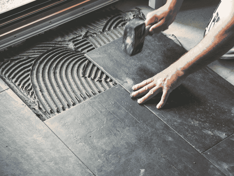 Pourquoi la pose de chape est-elle essentielle pour votre carrelage ?