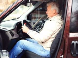 3 adaptations essentielles à prévoir pour un véhicule PMR